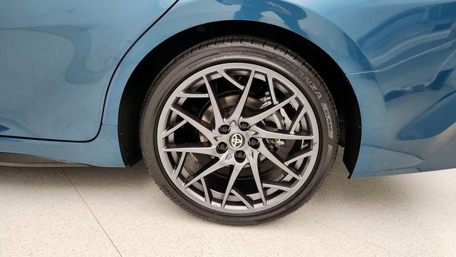 2025 Toyota Camry XSE with Premium Package & 19'' Dark Grey Metallic Wheels - 22950898 - 8