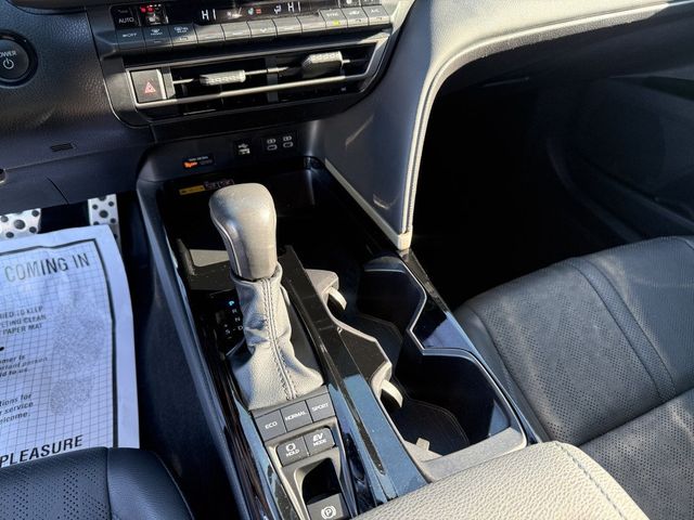 2025 Toyota Camry XSE w/ Panoramic Glass Roof - 23097923 - 16
