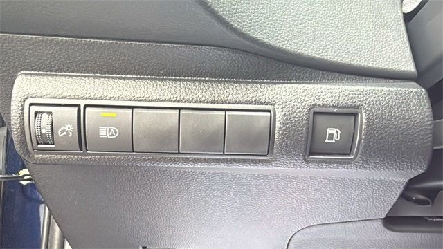 2025 Toyota Corolla Hybrid LE FWD - 22954852 - 17