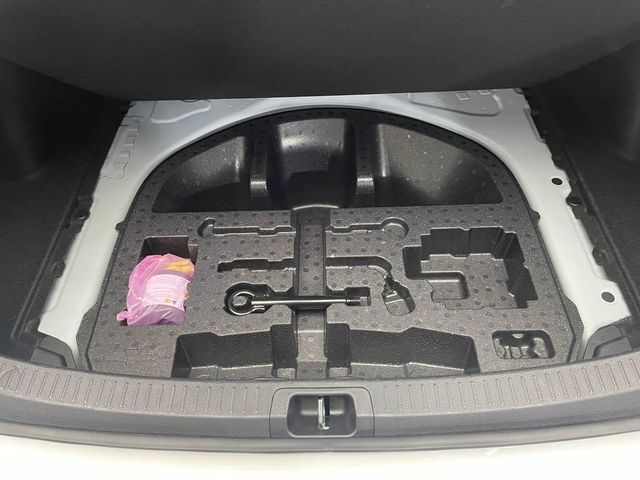 2025 Toyota Corolla Hybrid LE FWD - 22980335 - 39