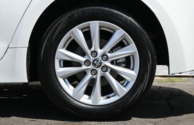 2025 Toyota Corolla Hybrid LE Premium Package - 23017880 - 6