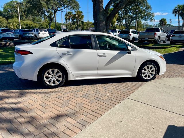 2025 Toyota Corolla LE - 22929343 - 5