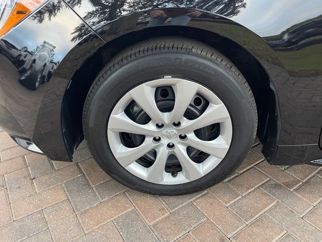 2025 Toyota Corolla LE - 22939279 - 8