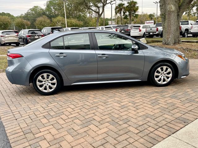 2025 Toyota Corolla LE - 22939572 - 3