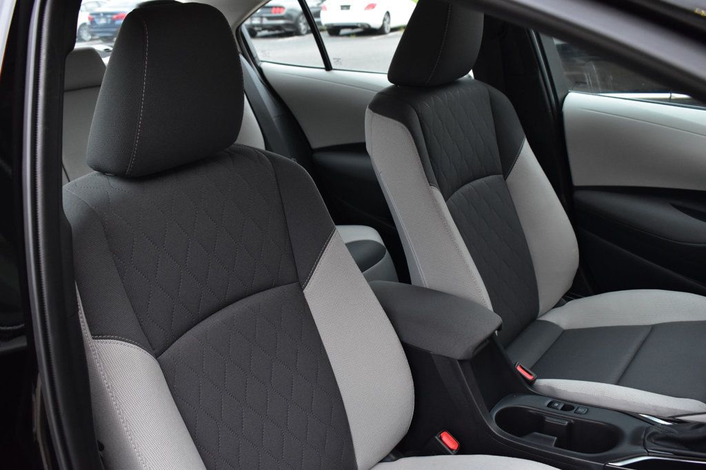 2025 Toyota Corolla LE photo 16