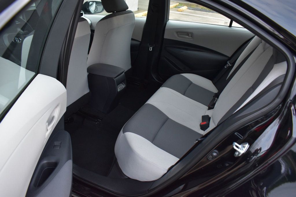 2025 Toyota Corolla LE photo 18