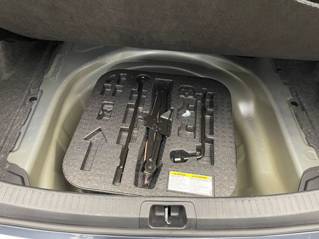 2025 Toyota Corolla LE CVT - 22924420 - 39