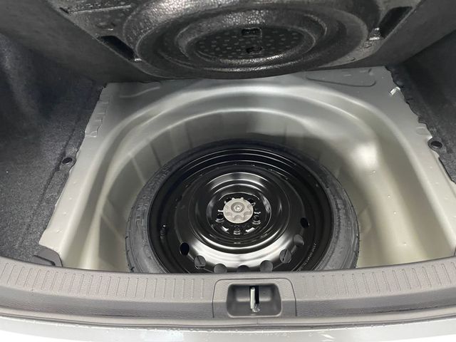 2025 Toyota Corolla LE CVT - 22924421 - 40