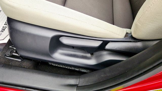 2025 Toyota Corolla LE CVT - 22973916 - 10