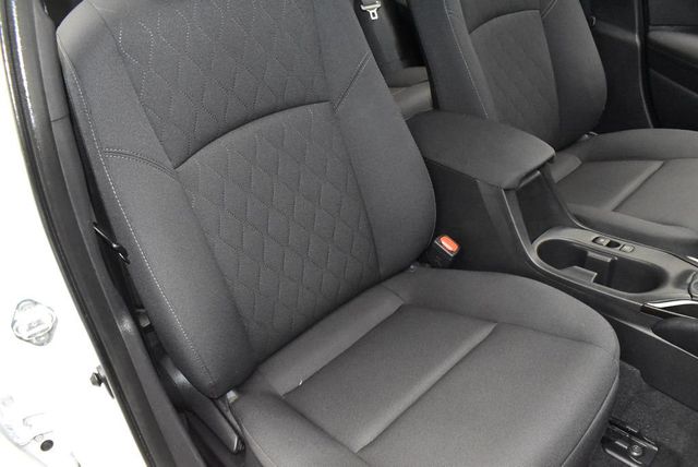 2025 Toyota Corolla LE CVT - 22995000 - 20