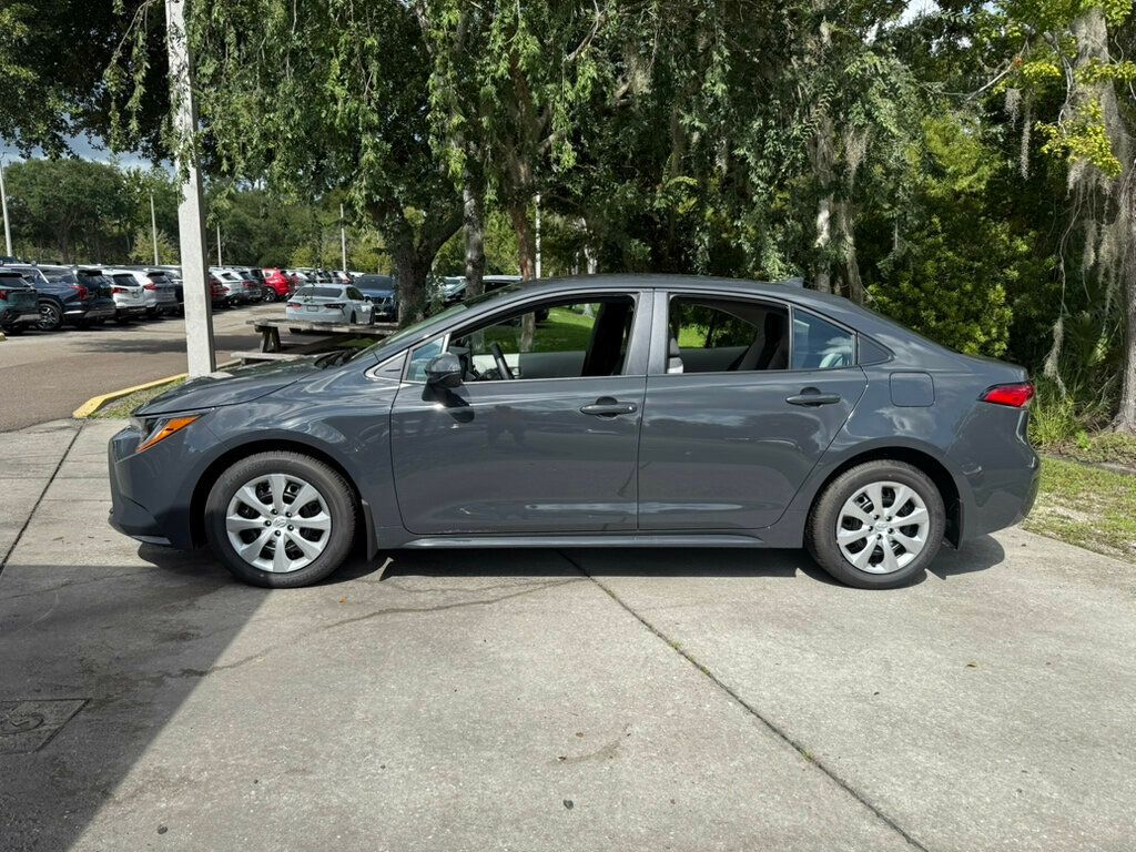 2025 Toyota Corolla LE photo 2