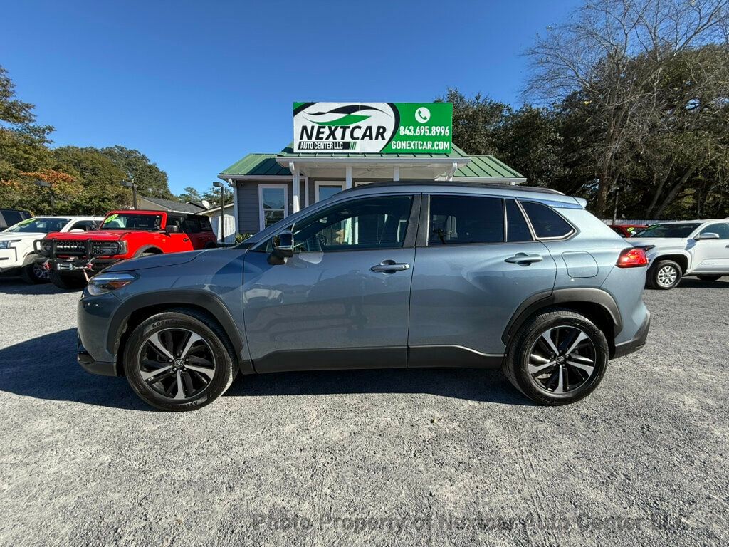 2025 Toyota Corolla Cross Hybrid XSE photo 2