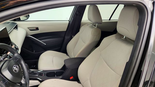 2025 Toyota Corolla Cross L - 23054126 - 16