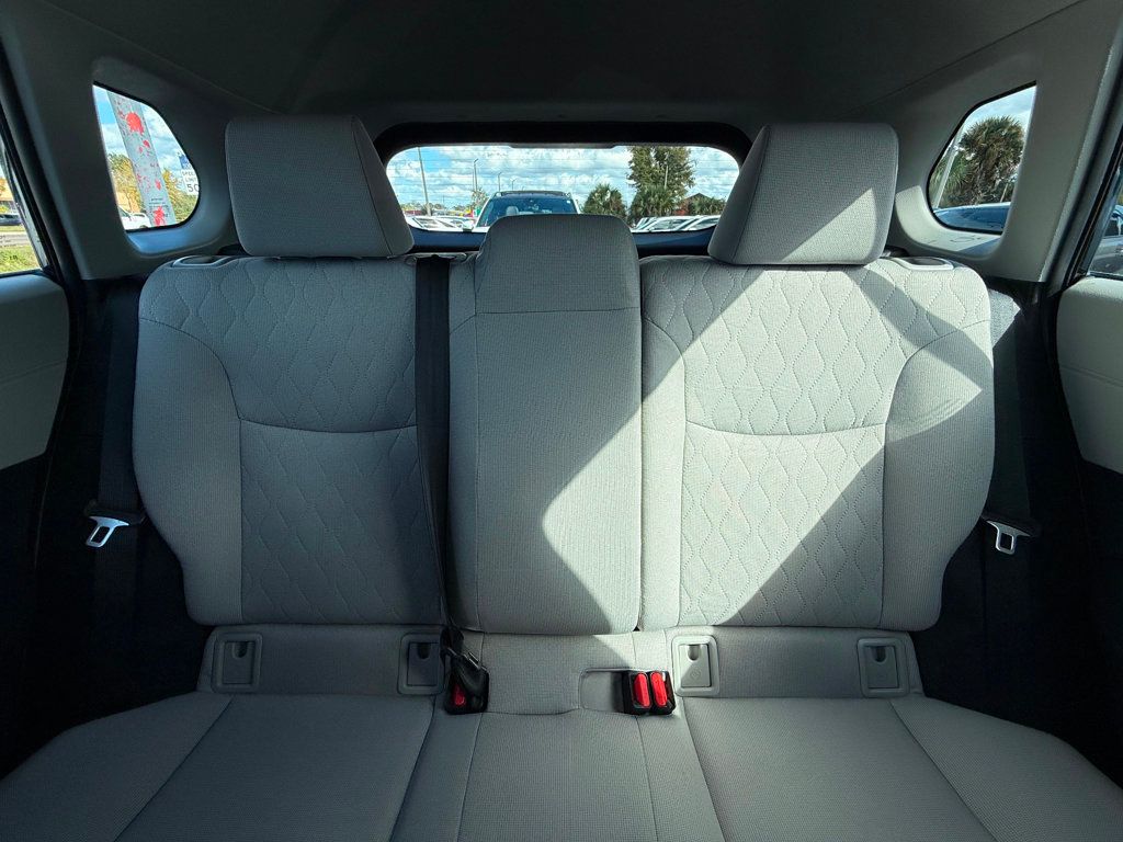 2025 Toyota Corolla Cross L 2WD - 22970906 - 15