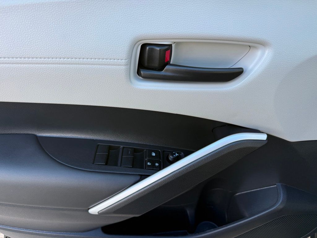 2025 Toyota Corolla Cross L 2WD - 22970906 - 18