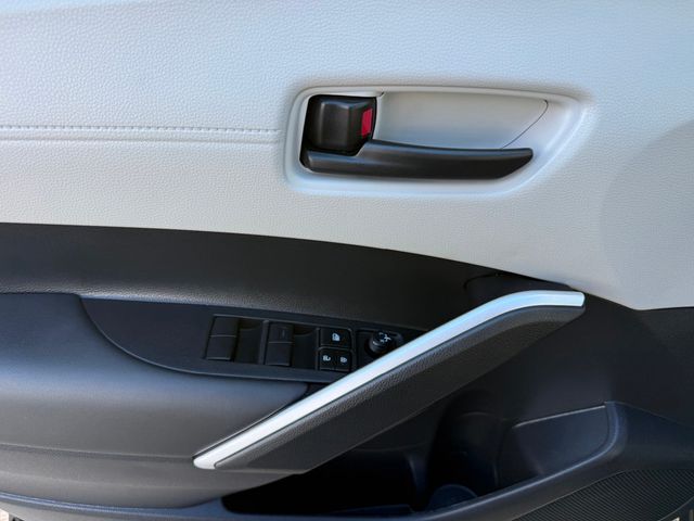 2025 Toyota Corolla Cross L 2WD - 22970906 - 18