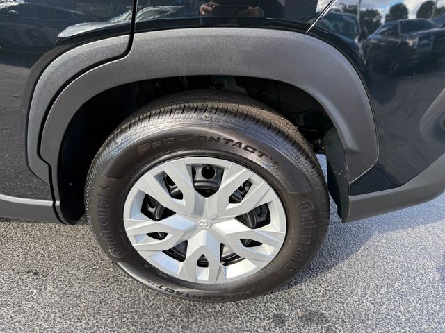 2025 Toyota Corolla Cross L 2WD - 22970906 - 31