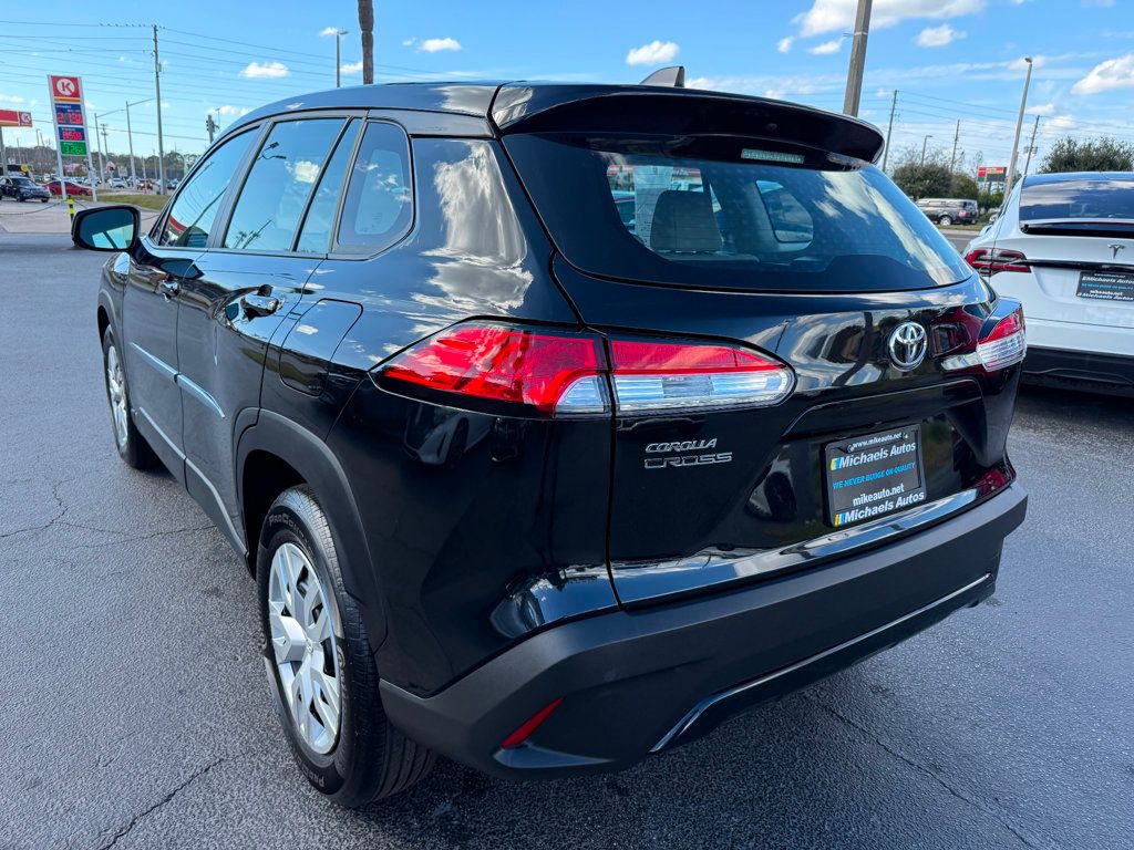 2025 Toyota Corolla Cross L 2WD - 22970906 - 6