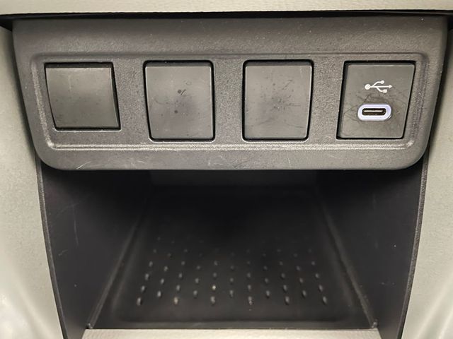 2025 Toyota Corolla Cross L 4WD - 22968024 - 26