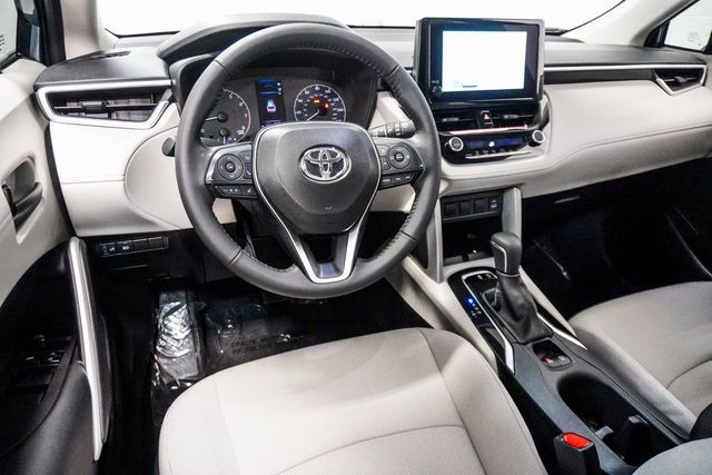 2025 Toyota Corolla Cross LE 4WD - 23015184 - 10