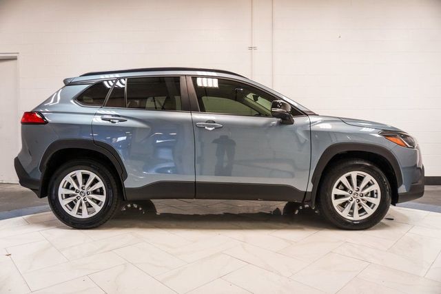 2025 Toyota Corolla Cross LE 4WD - 23015184 - 29