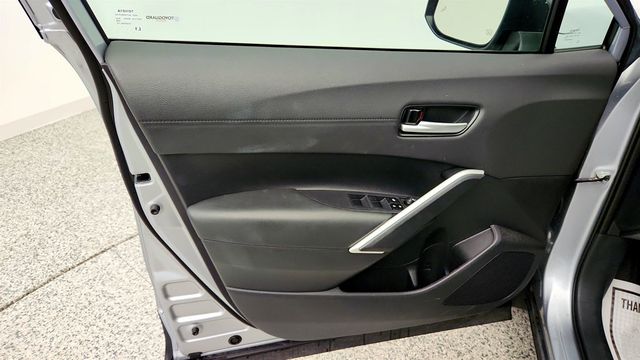 2025 Toyota Corolla Cross XLE 4WD w/ Convenience Package - 23028822 - 10