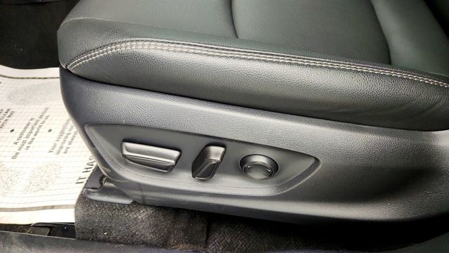 2025 Toyota Corolla Cross XLE 4WD w/ Convenience Package - 23028822 - 11