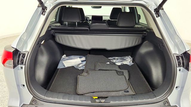 2025 Toyota Corolla Cross XLE 4WD w/ Convenience Package - 23028822 - 20