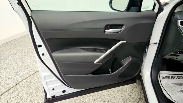 2025 Toyota Corolla Cross XLE 4WD w/ Convenience Pkg, JBL Audio & Adaptive Headlights - 23048196 - 10