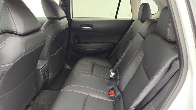 2025 Toyota Corolla Cross XLE 4WD w/ Convenience Pkg, JBL Audio & Adaptive Headlights - 23048196 - 19