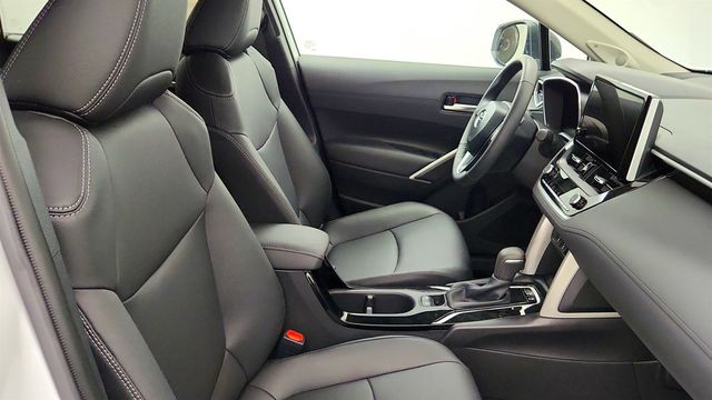 2025 Toyota Corolla Cross XLE 4WD w/ Convenience Pkg, JBL Audio & Adaptive Headlights - 23048196 - 23