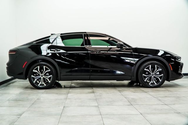 2025 Toyota Crown Limited AWD - 22907856 - 9