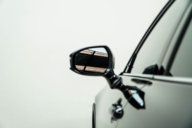 2025 Toyota Crown Limited AWD - 22907856 - 12