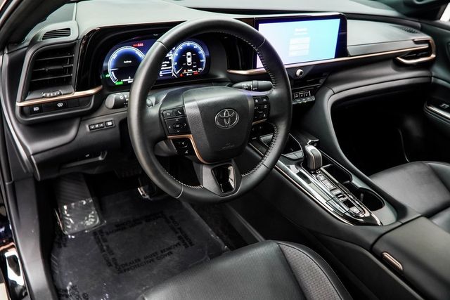 2025 Toyota Crown Limited AWD - 22907856 - 13