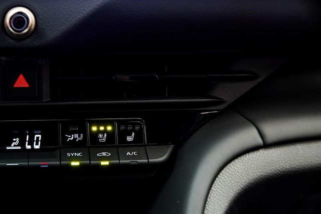 2025 Toyota Crown Limited AWD - 22907856 - 22