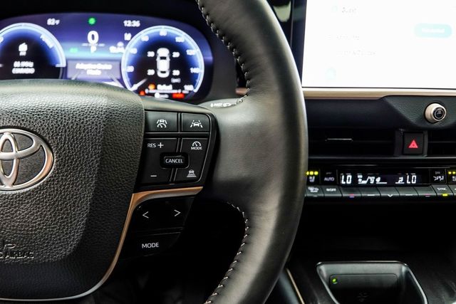 2025 Toyota Crown Limited AWD - 22907856 - 29