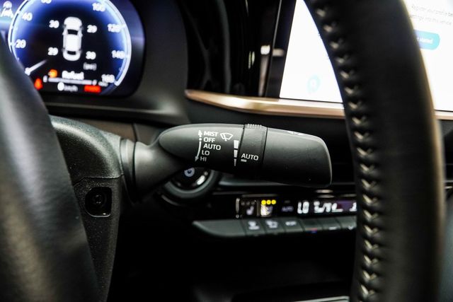 2025 Toyota Crown Limited AWD - 22907856 - 31