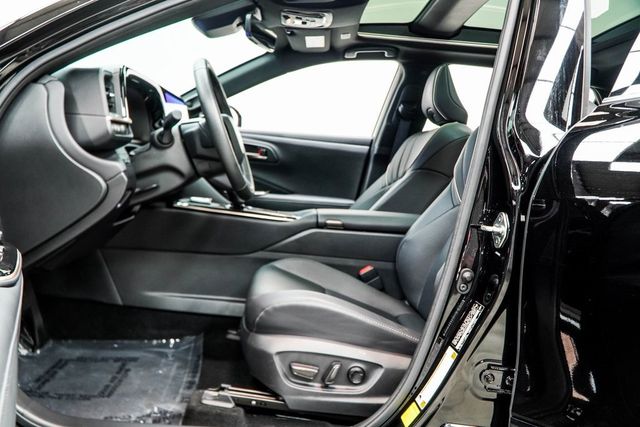 2025 Toyota Crown Limited AWD - 22907856 - 35