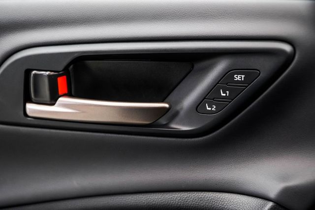 2025 Toyota Crown Limited AWD - 22907856 - 41