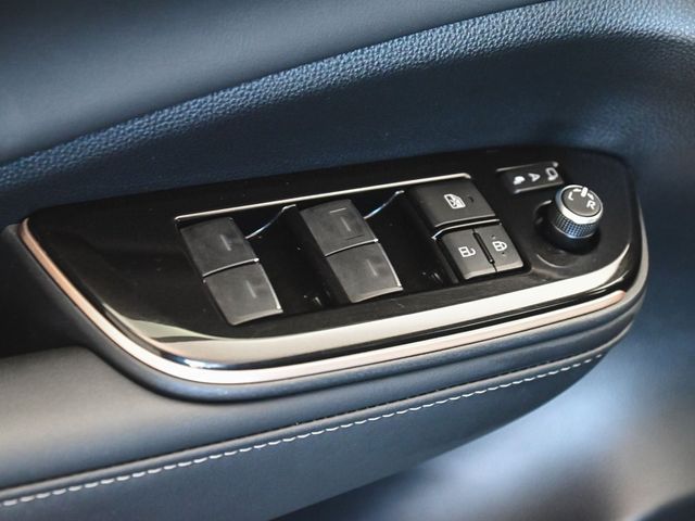 2025 Toyota Crown Platinum - 22930103 - 8