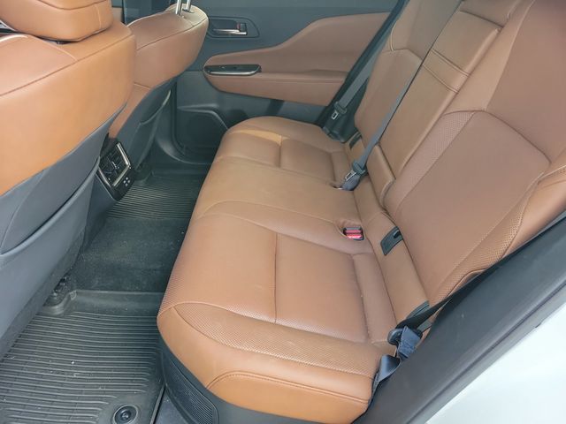 2025 Toyota Crown Signia  - 22927215 - 8