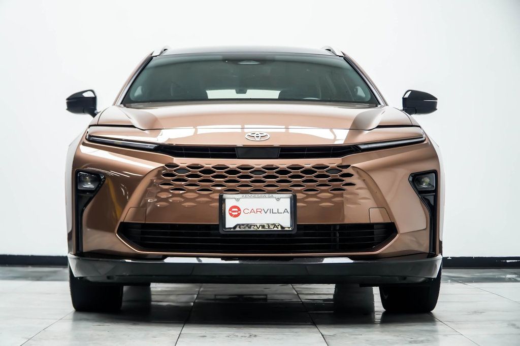 Toyota Crown Signia photo 9