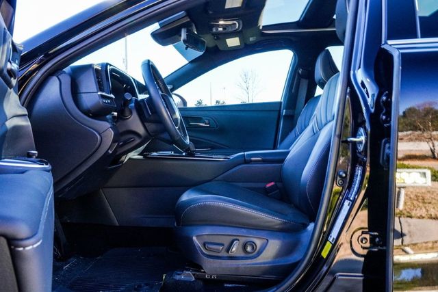 2025 Toyota Crown Signia Limited AWD - 22959503 - 11