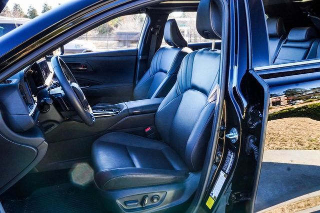 2025 Toyota Crown Signia Limited AWD - 22959503 - 17