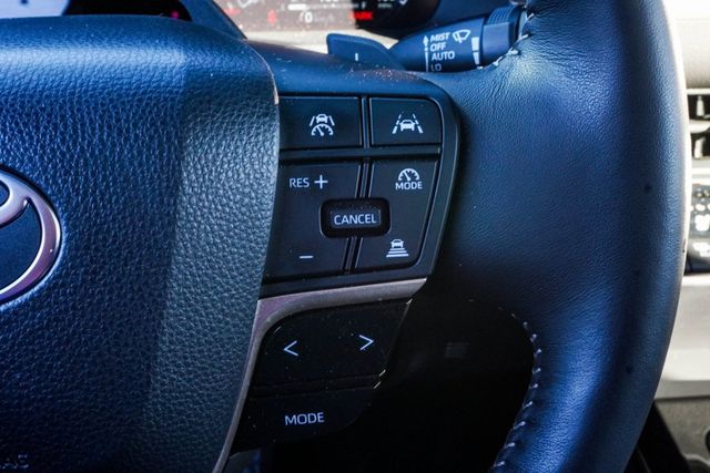 2025 Toyota Crown Signia Limited AWD - 22959503 - 21