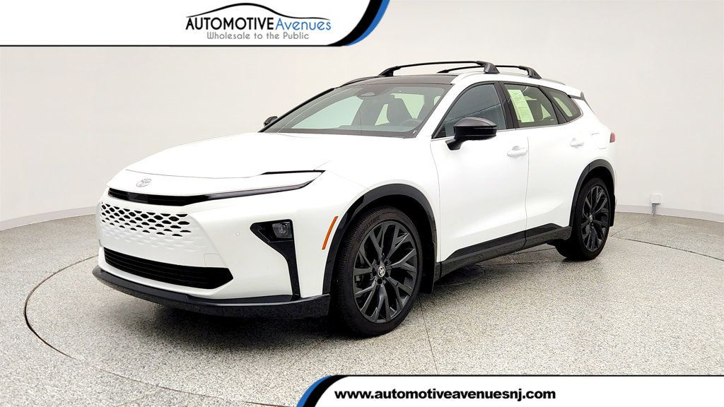 2025 Toyota Crown Signia Limited AWD - 23014183 | Video 1