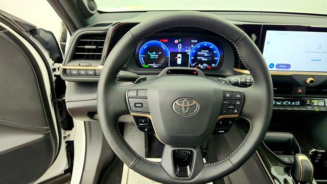 2025 Toyota Crown Signia Limited AWD - 23014183 - 13