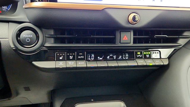 2025 Toyota Crown Signia Limited AWD - 23014183 - 17