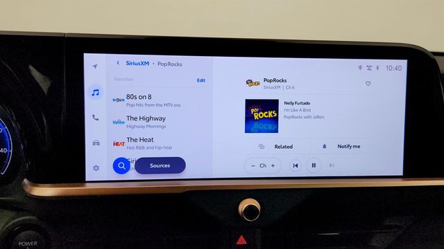 2025 Toyota Crown Signia Limited AWD - 23014183 - 18