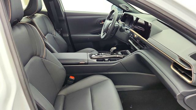 2025 Toyota Crown Signia Limited AWD w/ Advanced Technology Package - 23014183 - 23